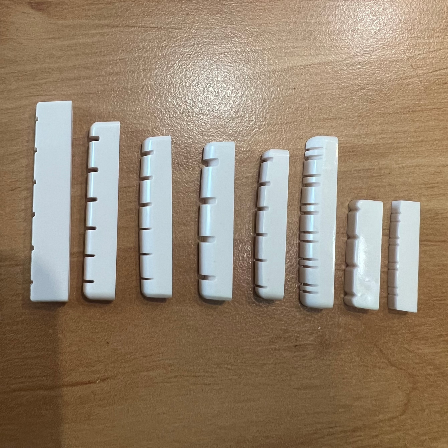 Sillets Universels pour Instruments à Cordes