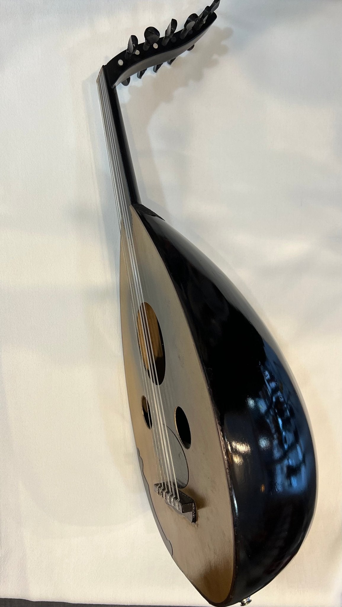 Compact, amplifiable et prêt à jouer Ce oud égyptien taille - Cham Music -
