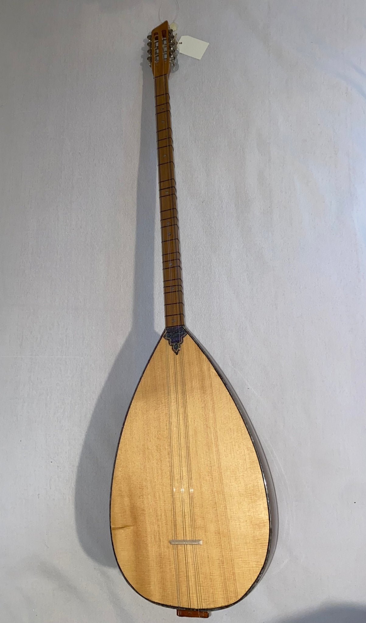 Découvrez ce superbe saz à manche long, fabriqué avec soin - Cham Music -