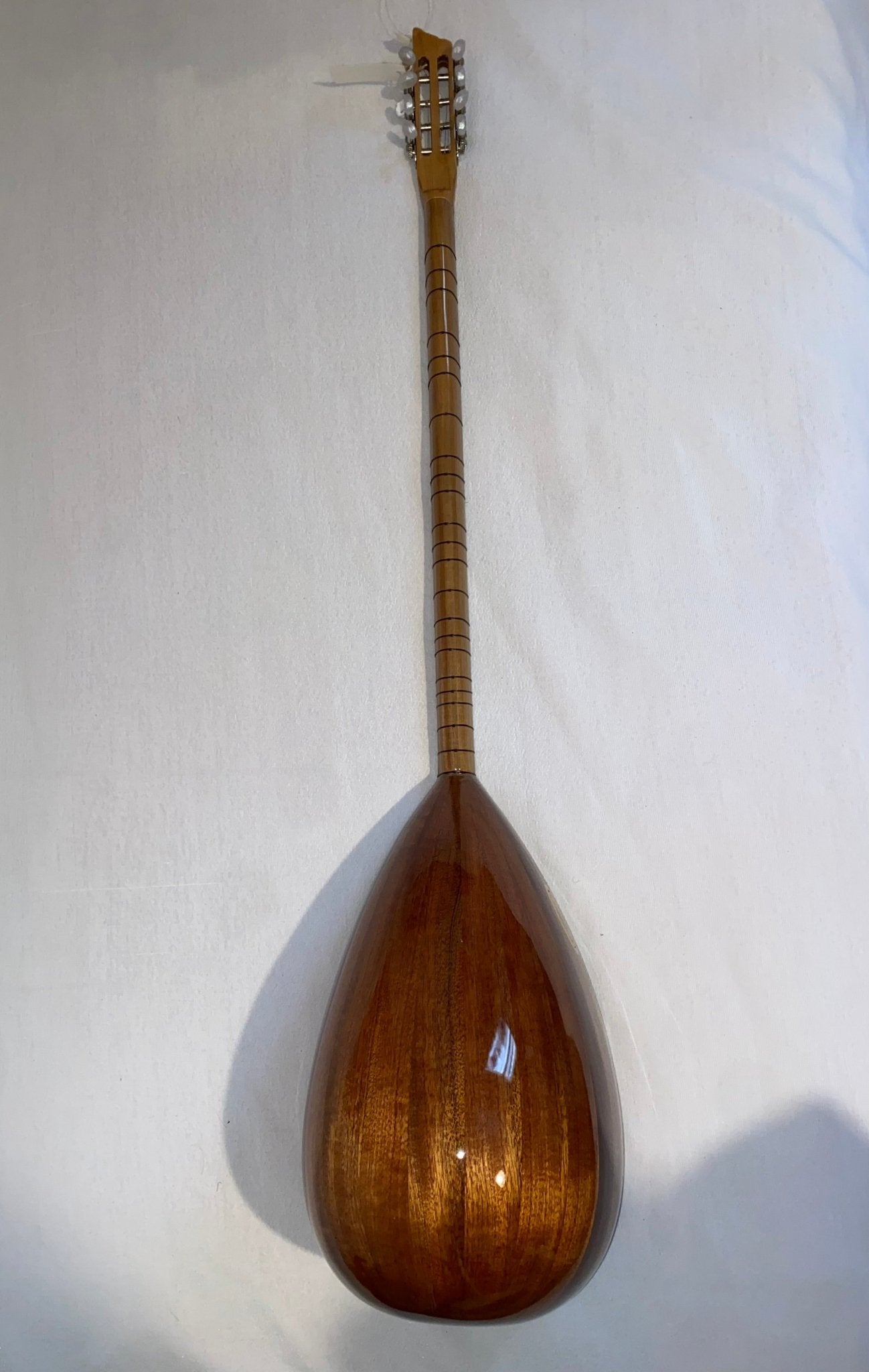 Découvrez ce superbe saz à manche long, fabriqué avec soin - Cham Music -