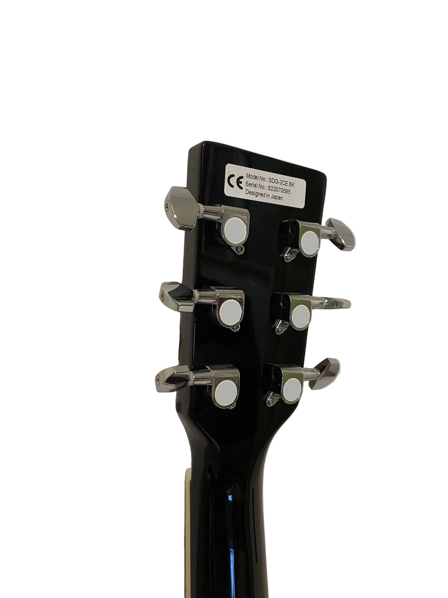 Découvrez la guitare folk électro - acoustique Suzuki, un - Cham Music -