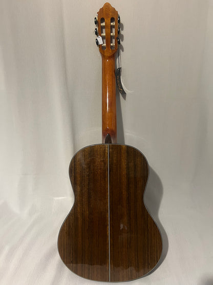 La guitare classique Valencia Série 560 est un instrument