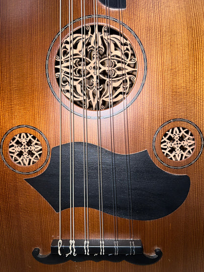 Oud turc intermédiaire Érable et Épicéa teinté – Modèle 3