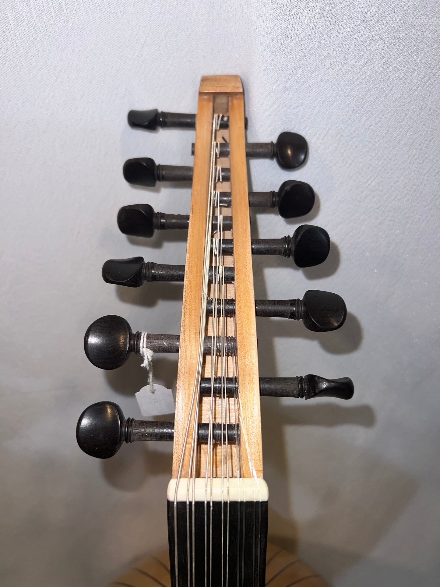 Oud turc intermédiaire Érable et Épicéa teinté – Modèle 3