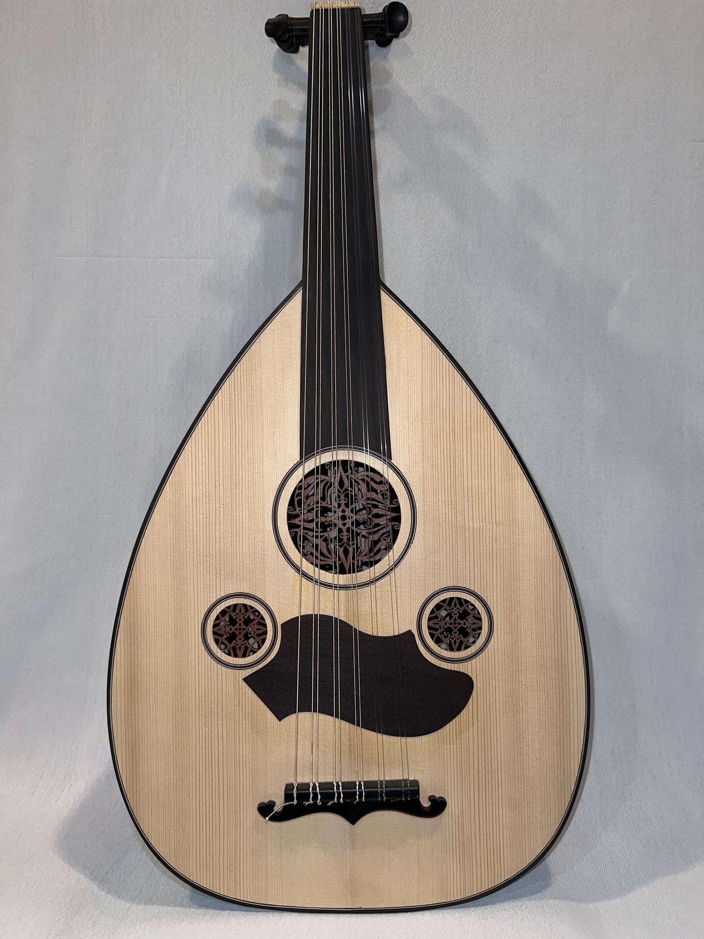 Oud Turc Professionnel Érable sombre et Épicéa – Modèle 3