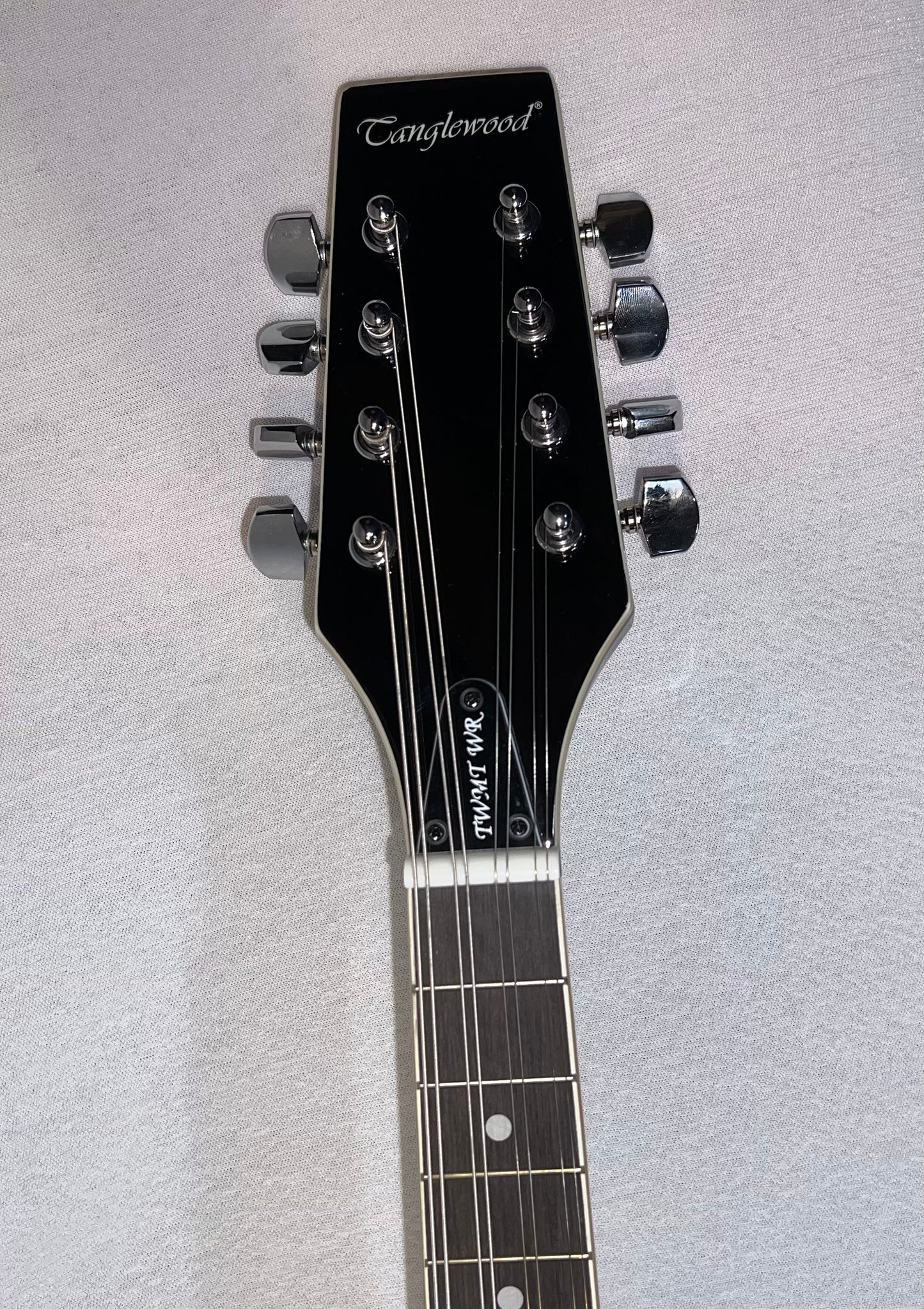 Mandoline Tanglewood A-Style - Finition Prune Brillant avec Ouïes en F