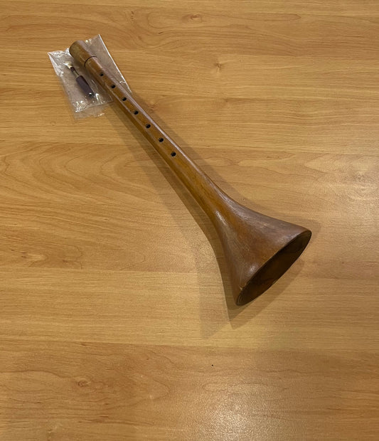 Cette zurna turque artisanale est conçue à partir de bois