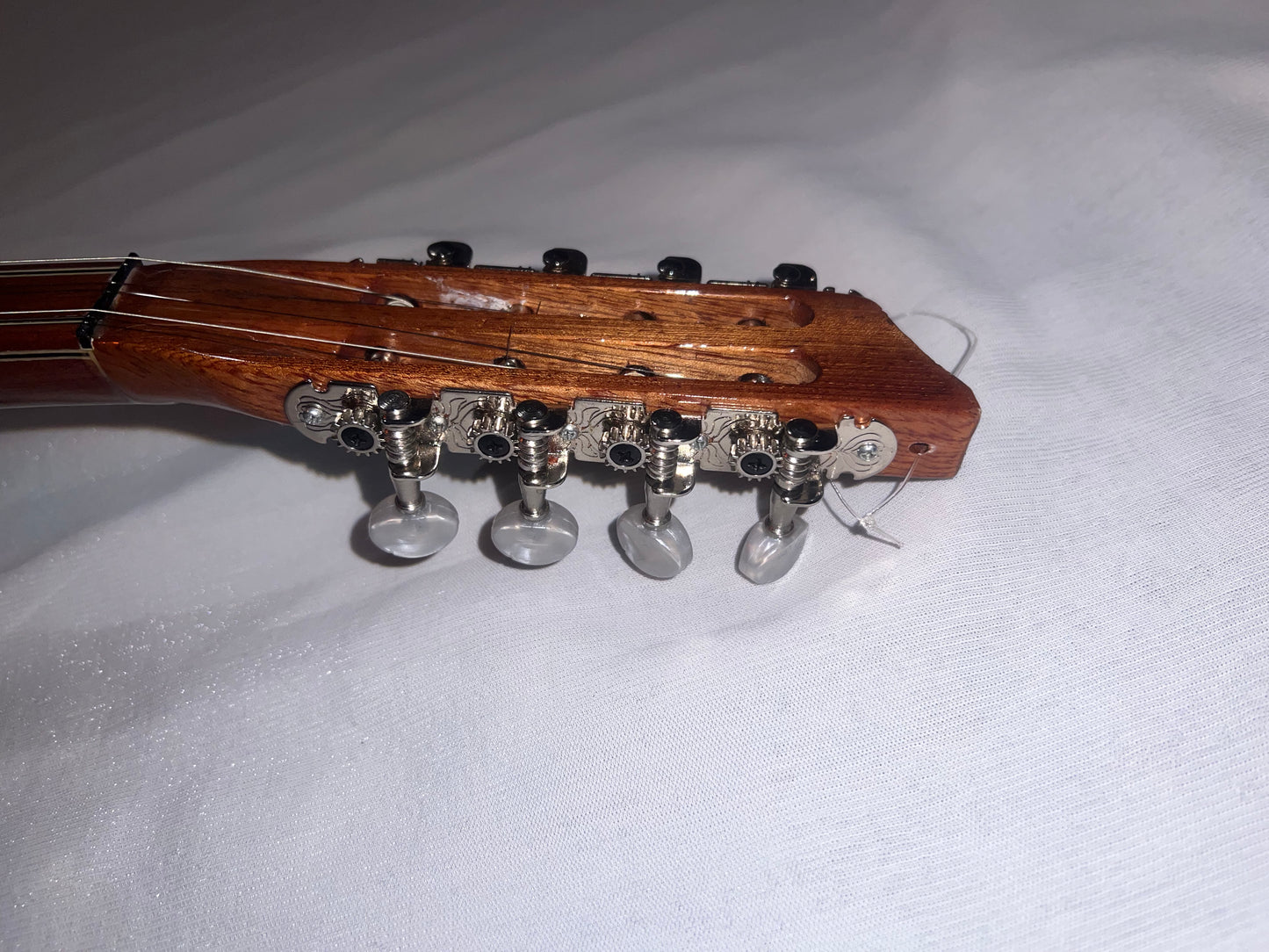 Saz turc manche long en noyer et cèdre