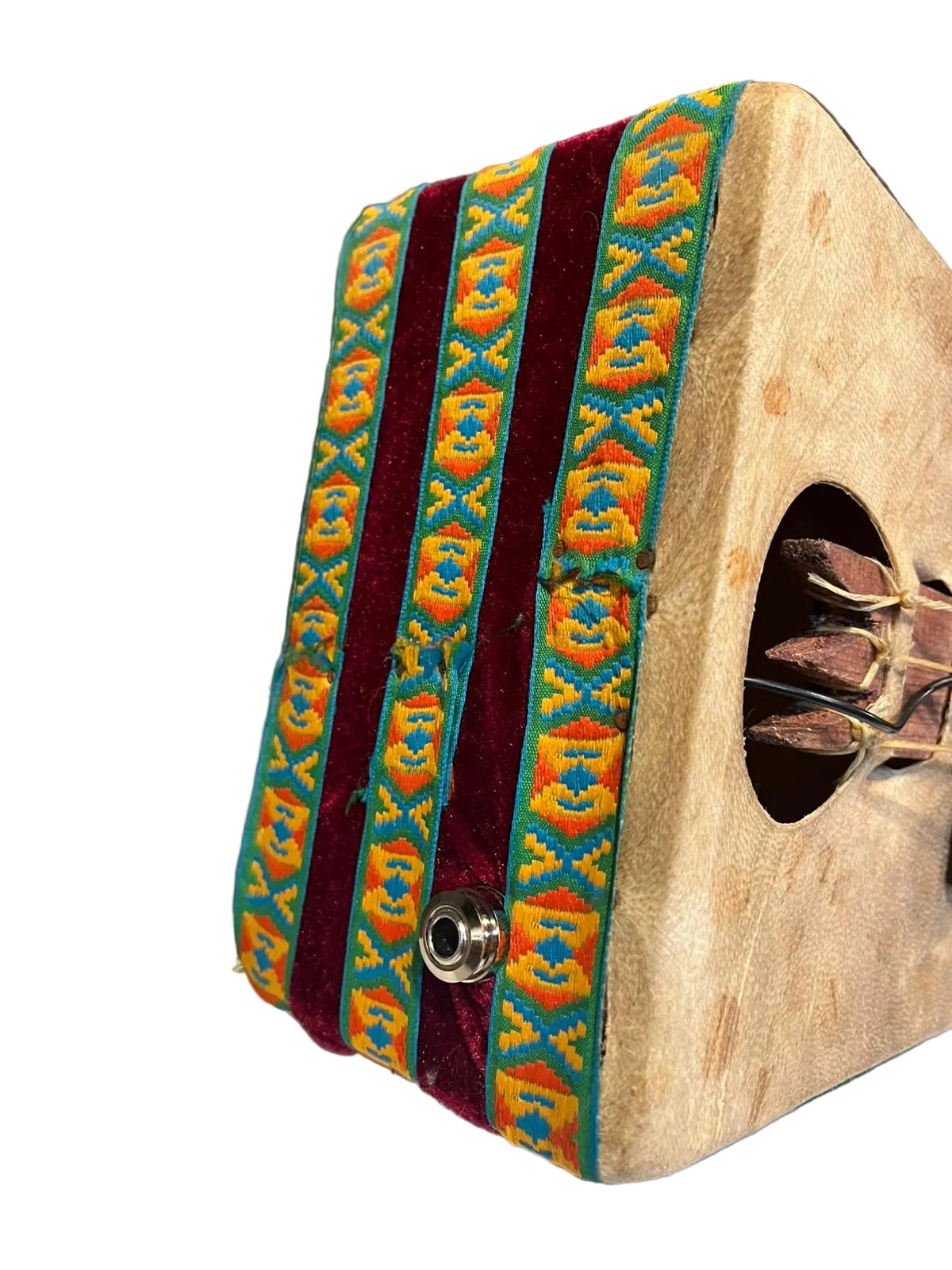 Guembri marocain amplifié artisanal peau de chèvre