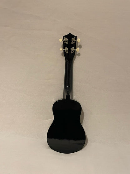 Dans la plus pure tradition des ukulélés, la marque WIKI - Cham Music - String Instrument