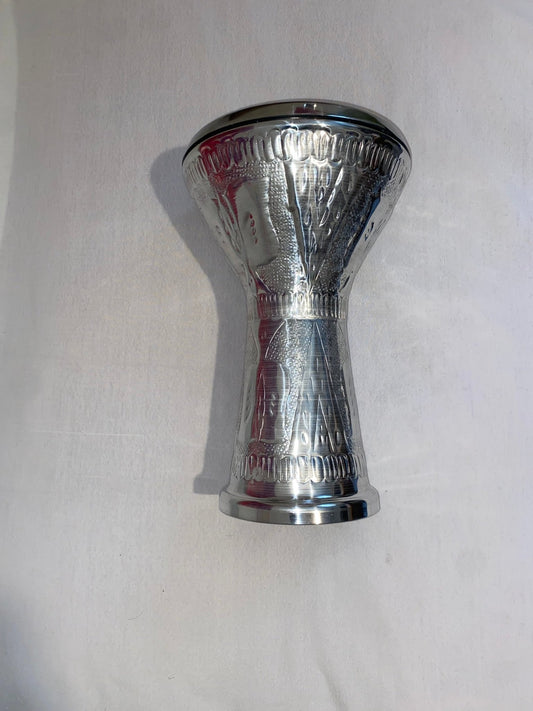 Découvrez cette darbouka égyptienne en aluminium martelée à - Cham Music -