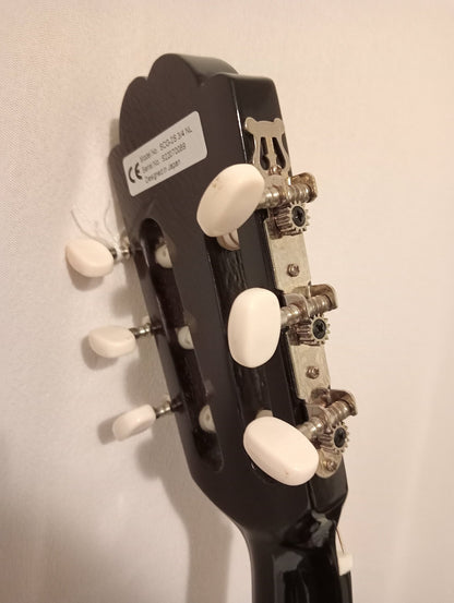 La guitare classique Suzuki allie des matériaux de qualité - Cham Music -